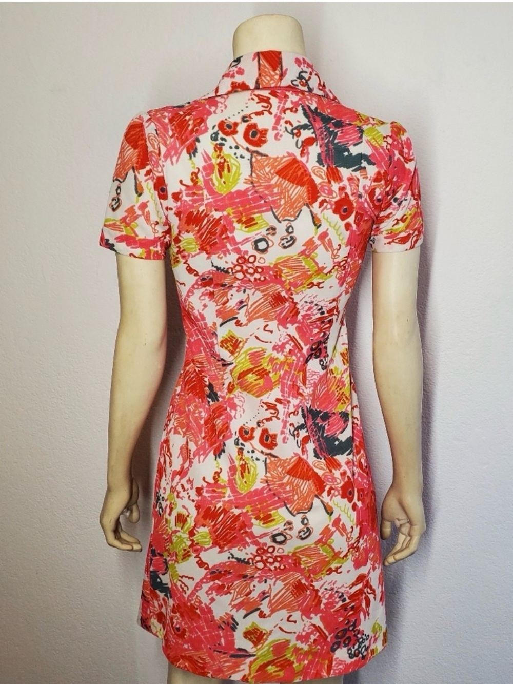 Vintage 70s Hot Pink Print Mini Dress - Picture 3 of 3